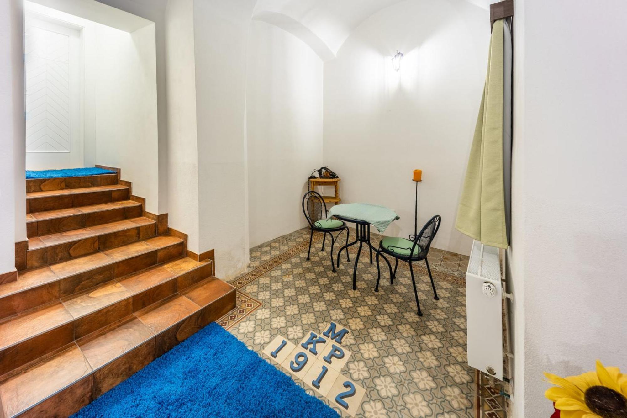 Bezauberndes Gaestehaus In ชาตอฟ ภายนอก รูปภาพ