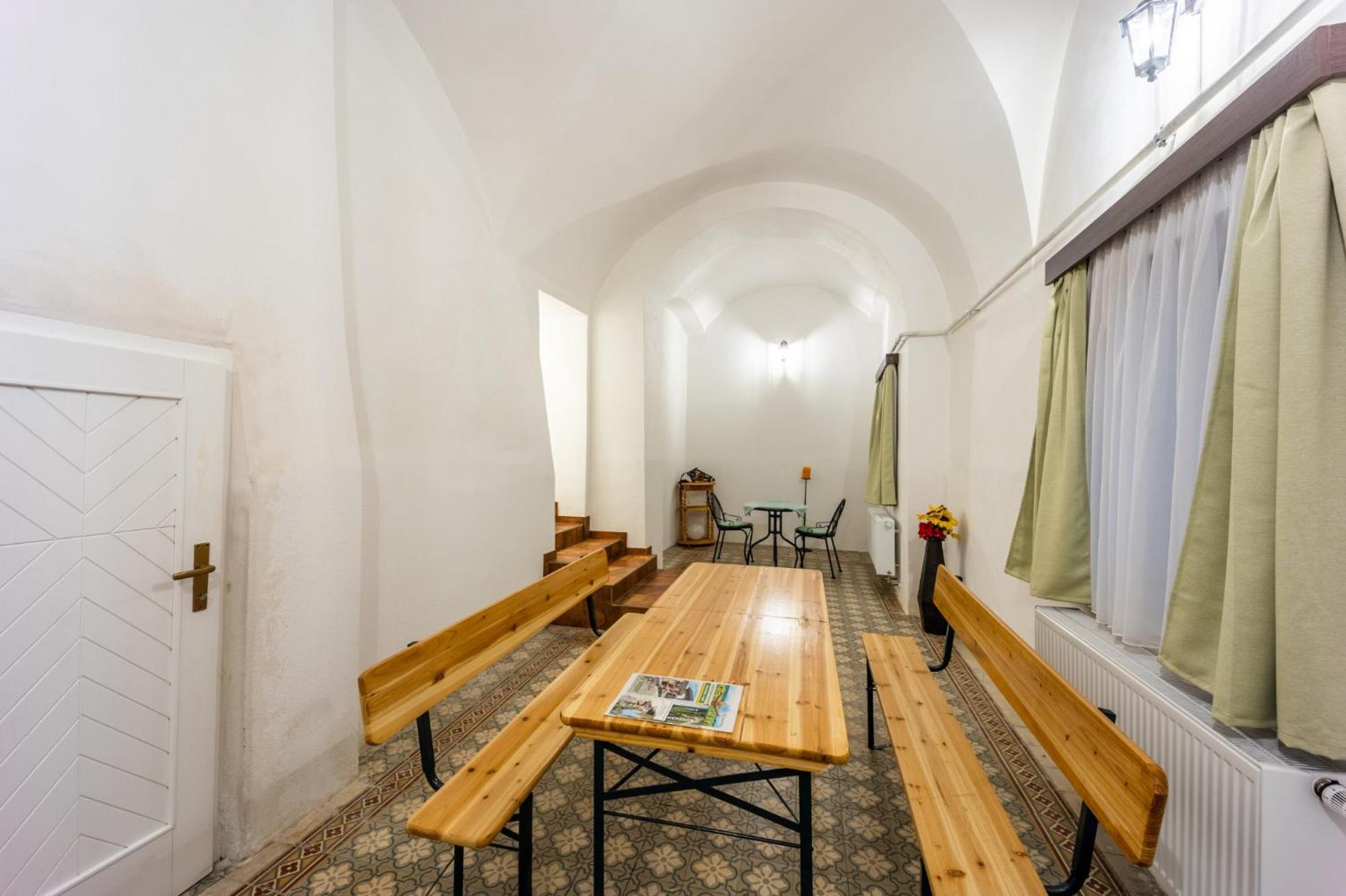 Bezauberndes Gaestehaus In ชาตอฟ ภายนอก รูปภาพ