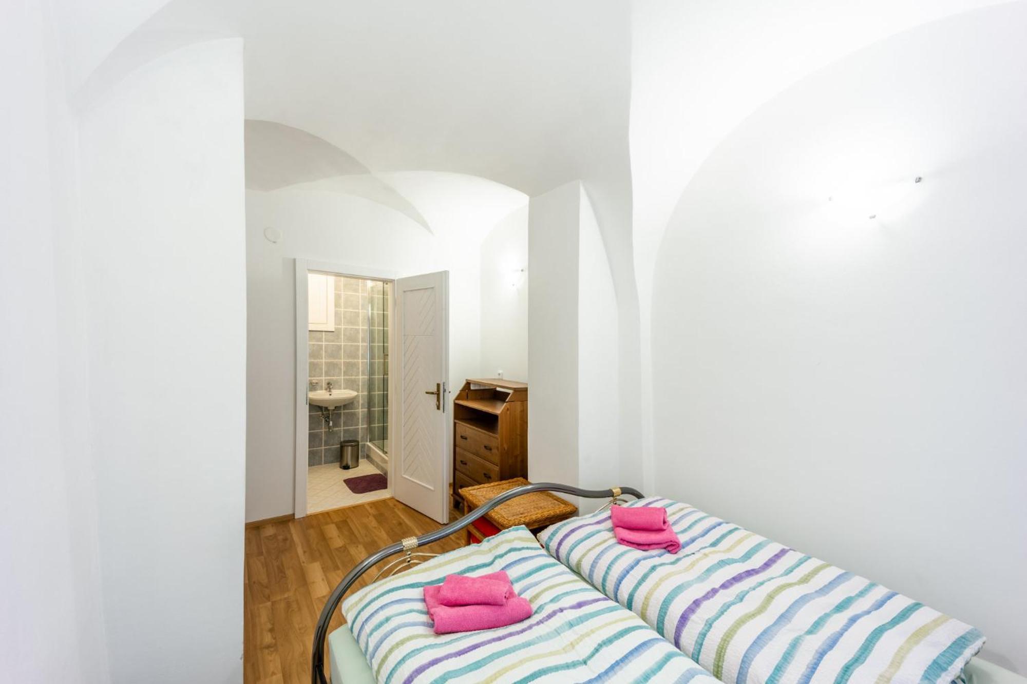 Bezauberndes Gaestehaus In ชาตอฟ ภายนอก รูปภาพ